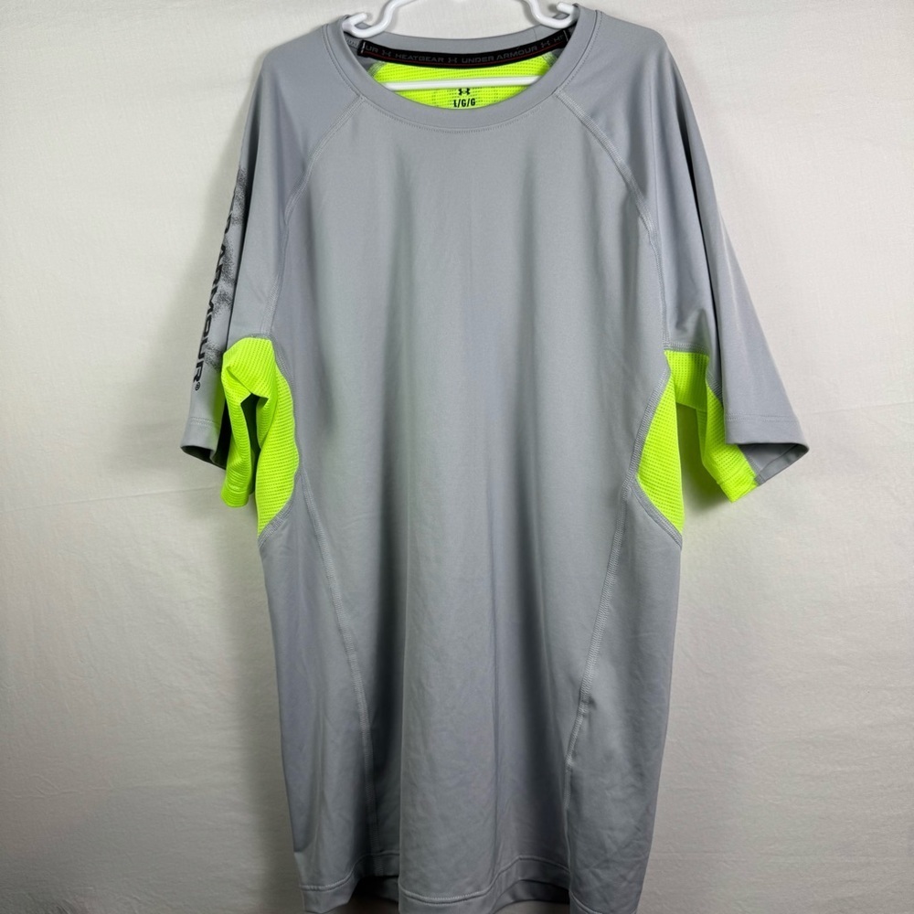 Under Armour Gray and Green Performance Tee Short Sleeve Size L